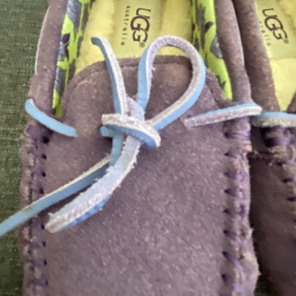 Ugg Australia Girls Sz 1 Purple Leather Lined Mocassin Slippers - Picture 11 of 16